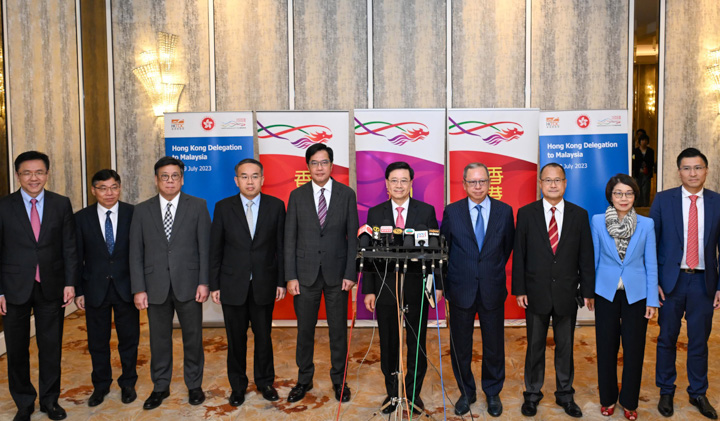 联盟主席蔡冠深访问马来西亚吉隆坡  助推与东盟国家经贸和投资合作
